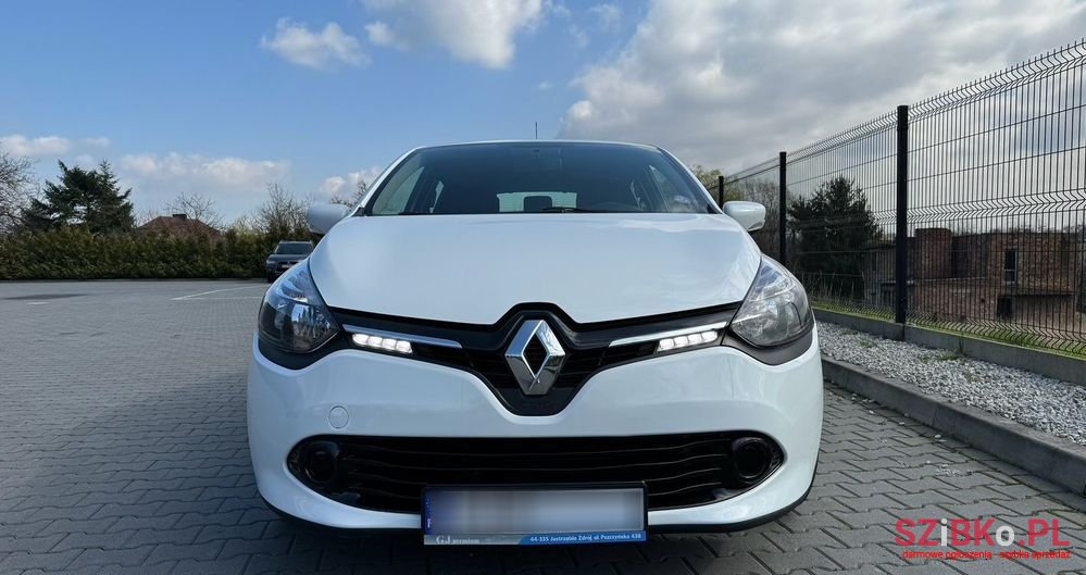 2015' Renault Clio photo #5