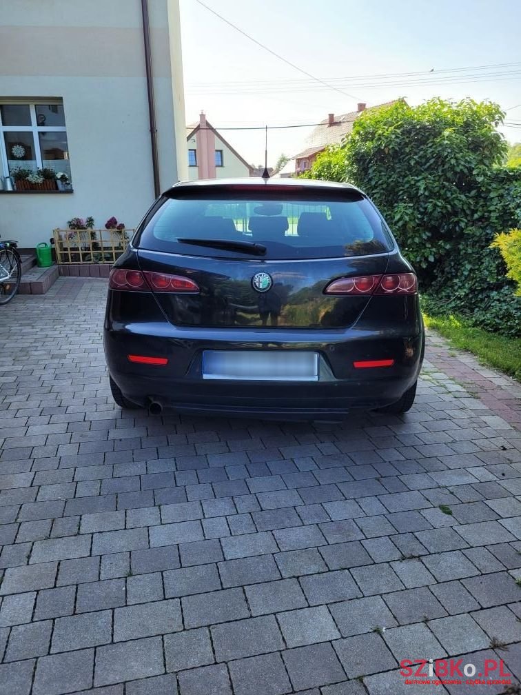 2007' Alfa Romeo 159 photo #6