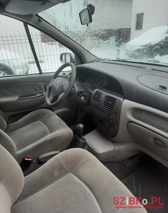 2003' Renault Scenic photo #2