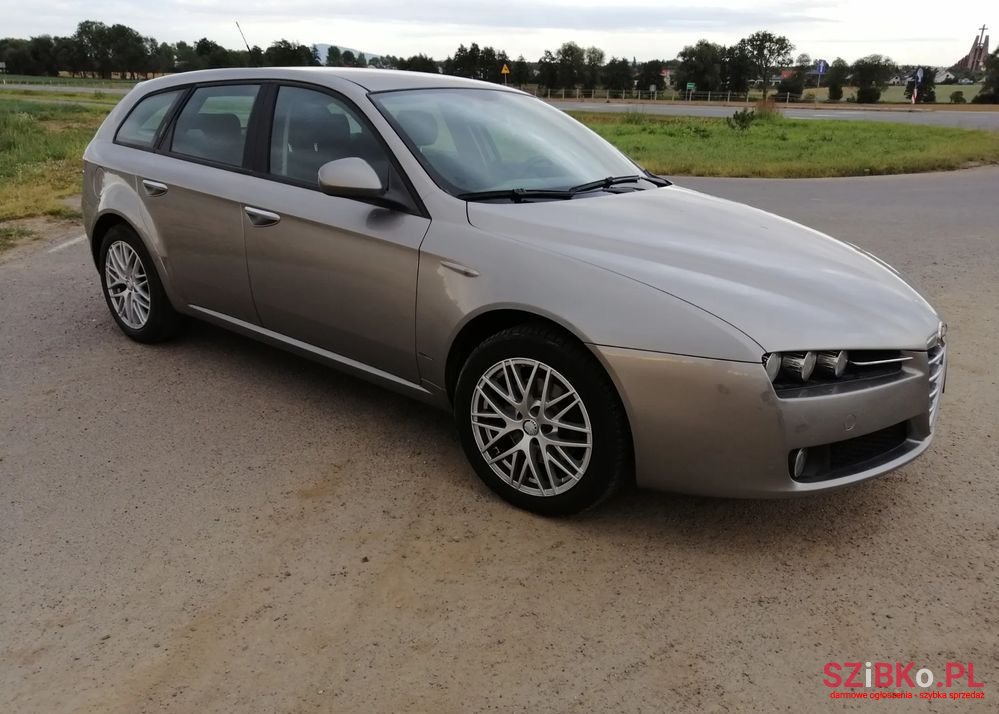 2006' Alfa Romeo 159 photo #3