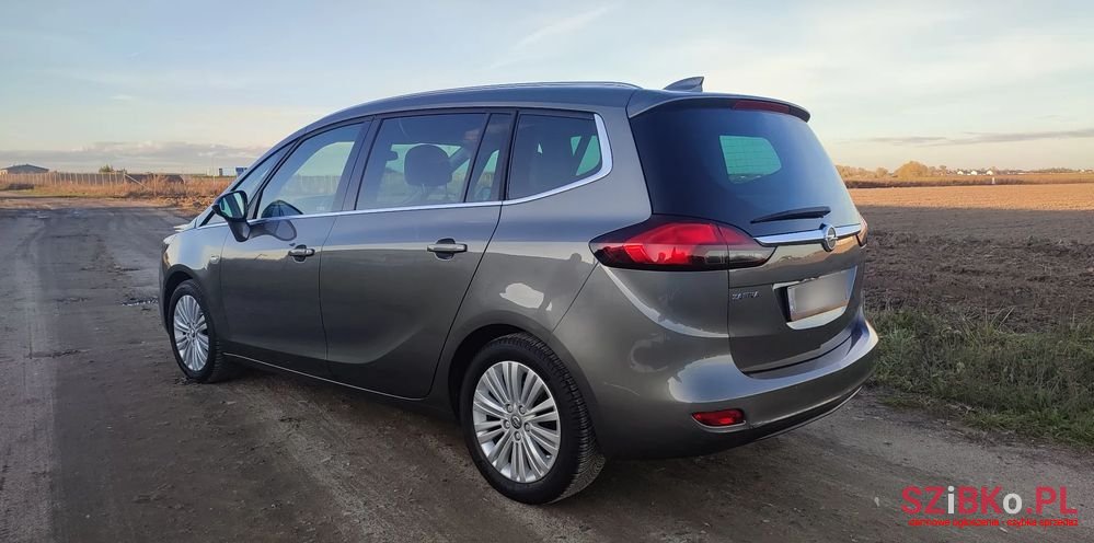 2017' Opel Zafira 1.6 Cdti Cosmo photo #3
