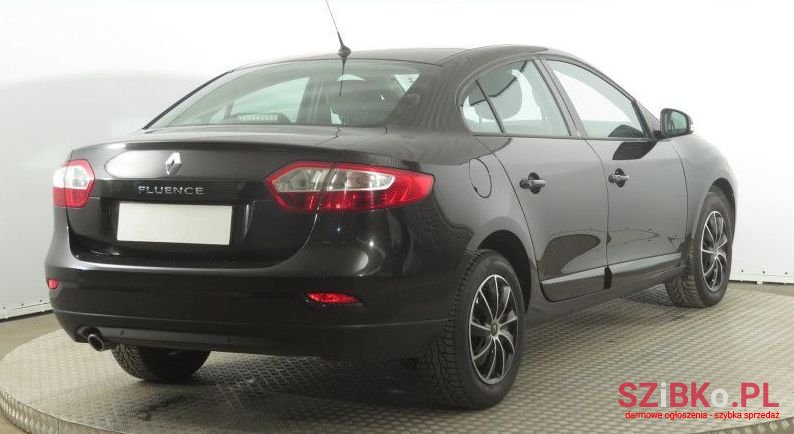 2011' Renault Fluence photo #4