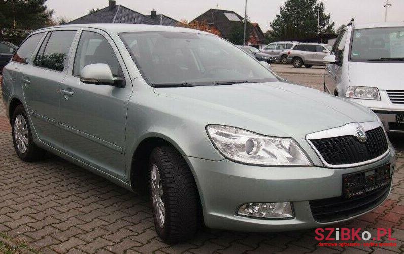 2013' Skoda Octavia photo #1