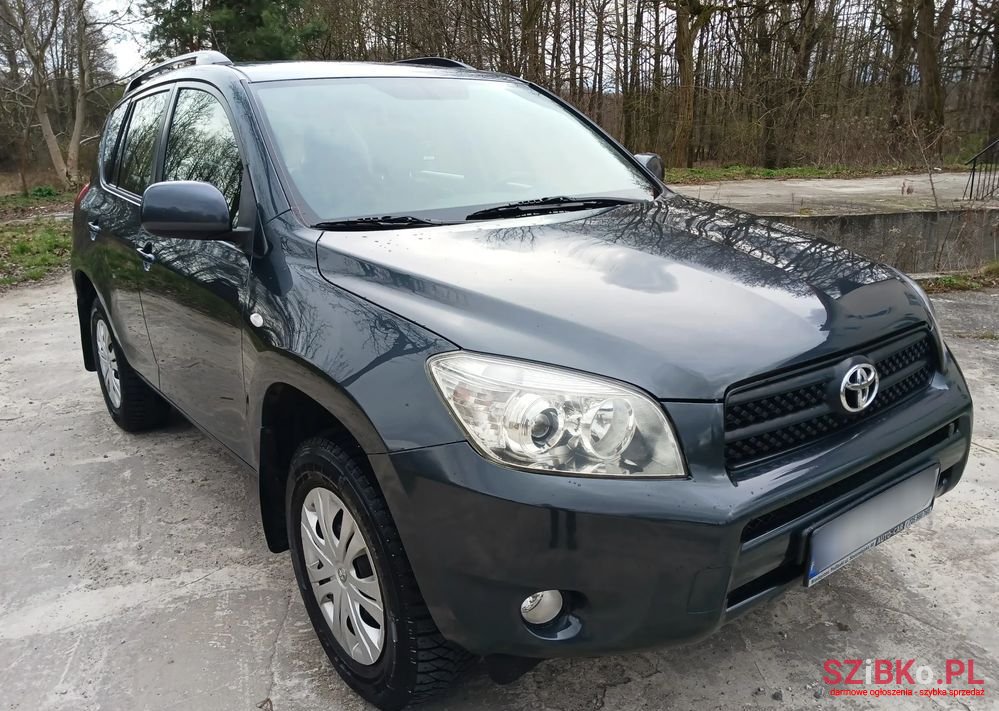 2006' Toyota RAV4 photo #2