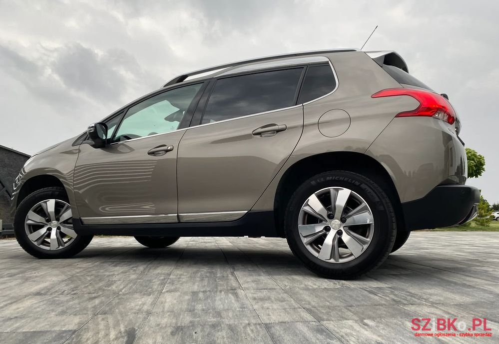 2015' Peugeot 2008 photo #1