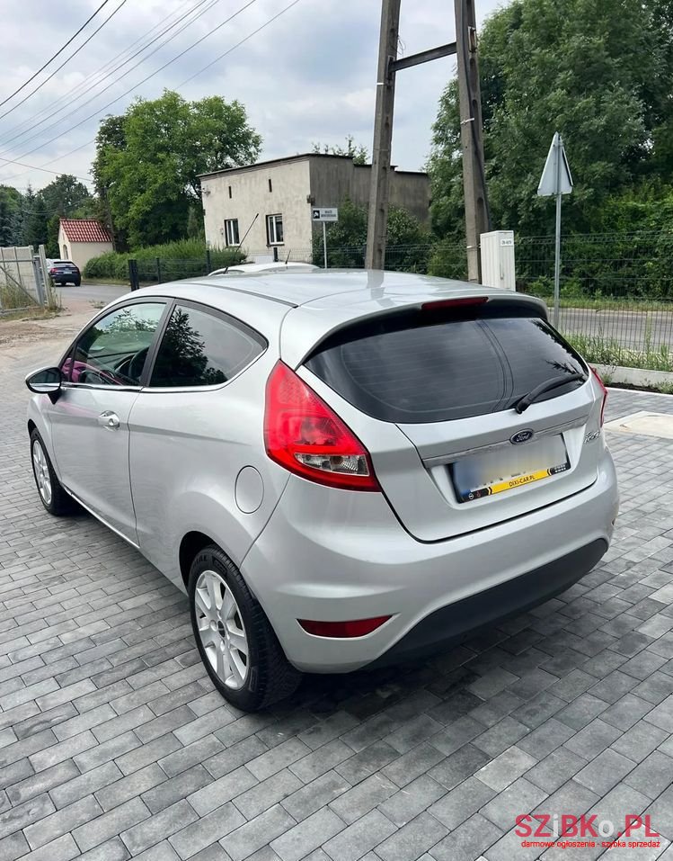 2008' Ford Fiesta photo #2