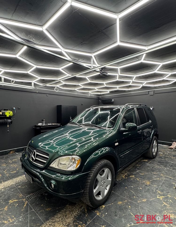 2002' Mercedes-Benz Ml 55 Amg photo #1