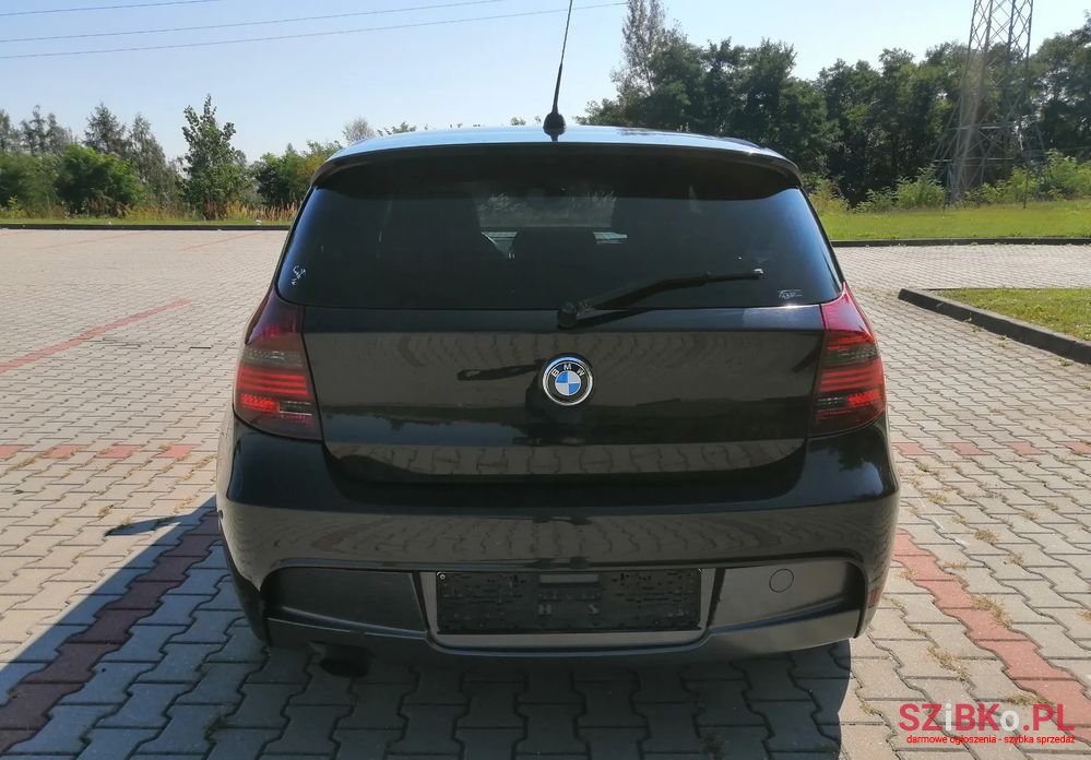 2009' BMW 1 Series photo #5