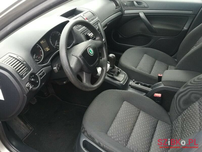 2011' Skoda Octavia photo #5