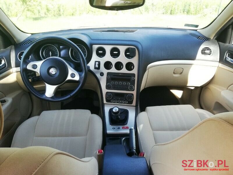 2007' Alfa Romeo 159 photo #4