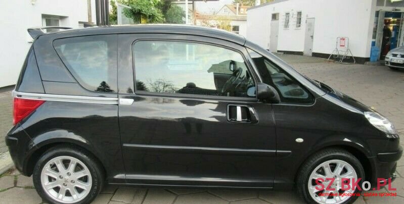 2006' Peugeot 1007 photo #1