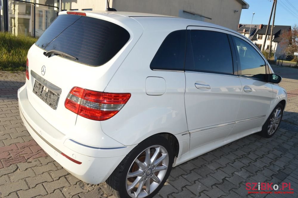 2008' Mercedes-Benz B-Class 180 Cdi photo #4