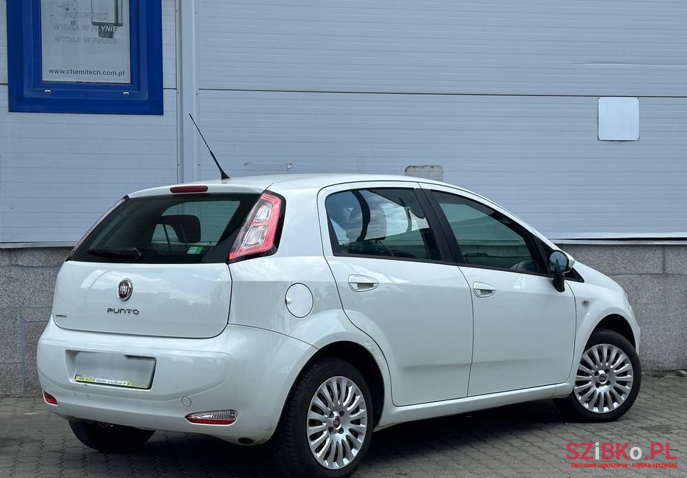 2013' Fiat Punto photo #4
