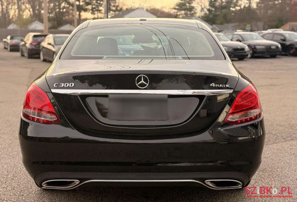 2016' Mercedes-Benz C-Class photo #6