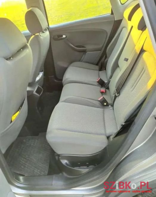 2004' SEAT Altea photo #6