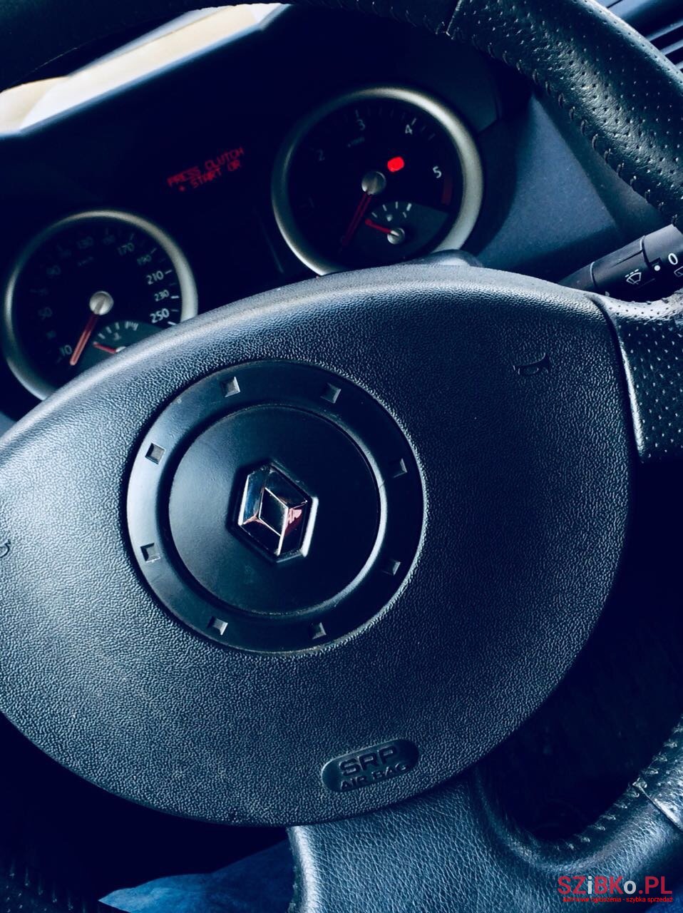 2005' Renault Megane photo #2