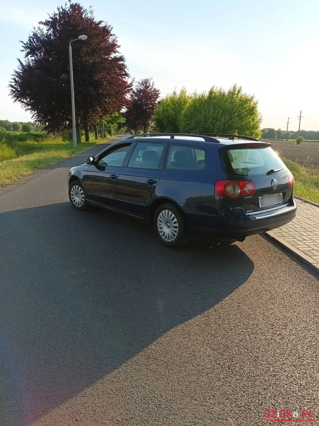 2006' Volkswagen Passat photo #4