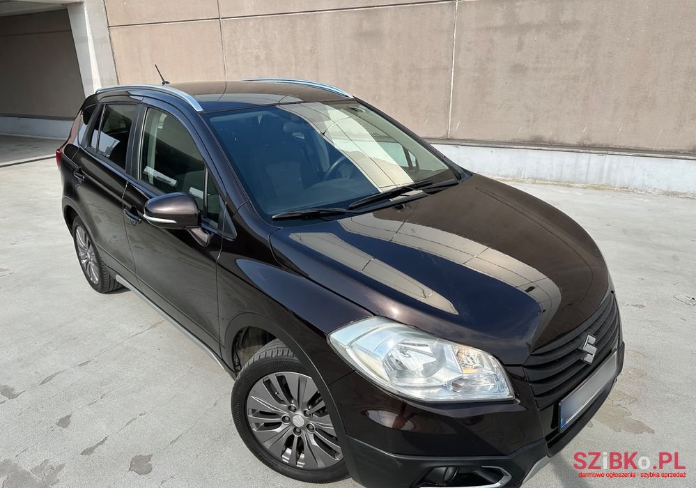 2014' Suzuki SX4 S-Cross photo #3