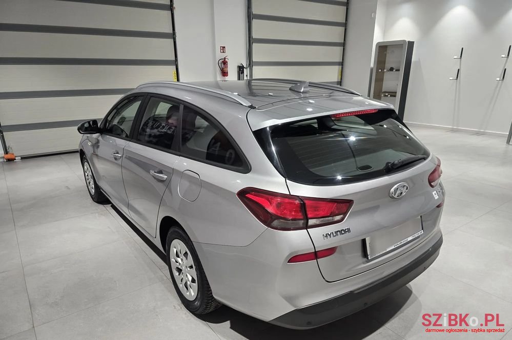 2022' Hyundai i30 1.5 Dpi Classic + photo #6