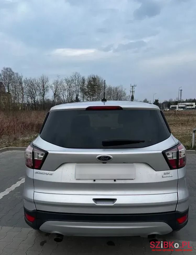 2017' Ford Escape photo #4