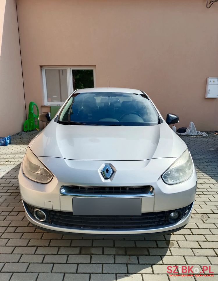 2012' Renault Fluence photo #2