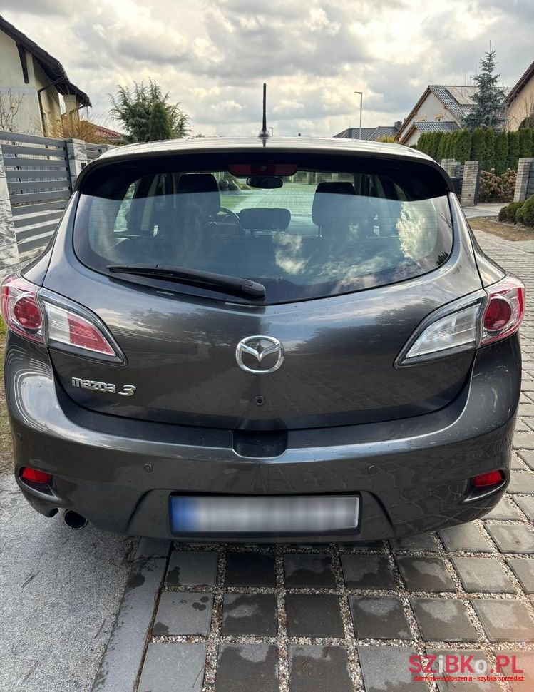 2013' Mazda 3 photo #3
