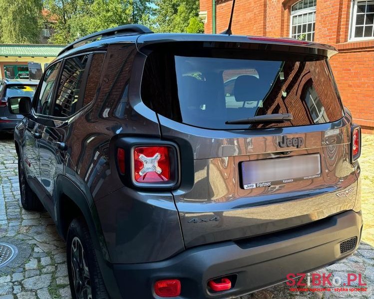 2017' Jeep Renegade photo #3