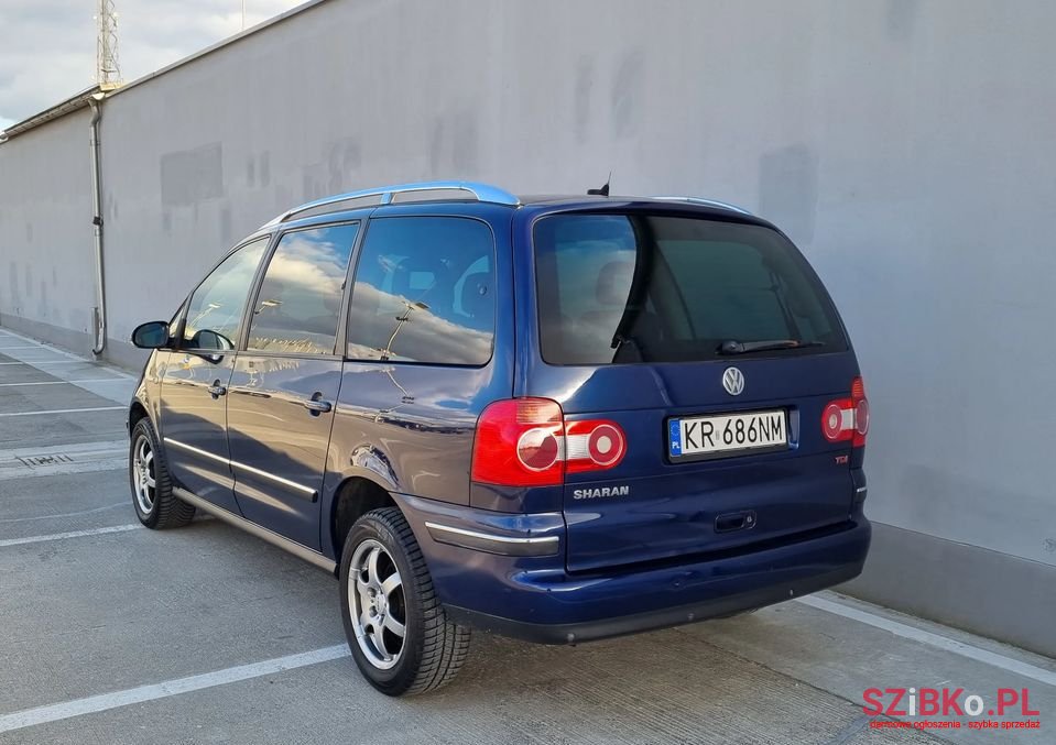 2004' Volkswagen Sharan photo #2