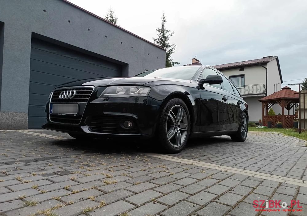 2010' Audi A4 2.0 Tdi E photo #2