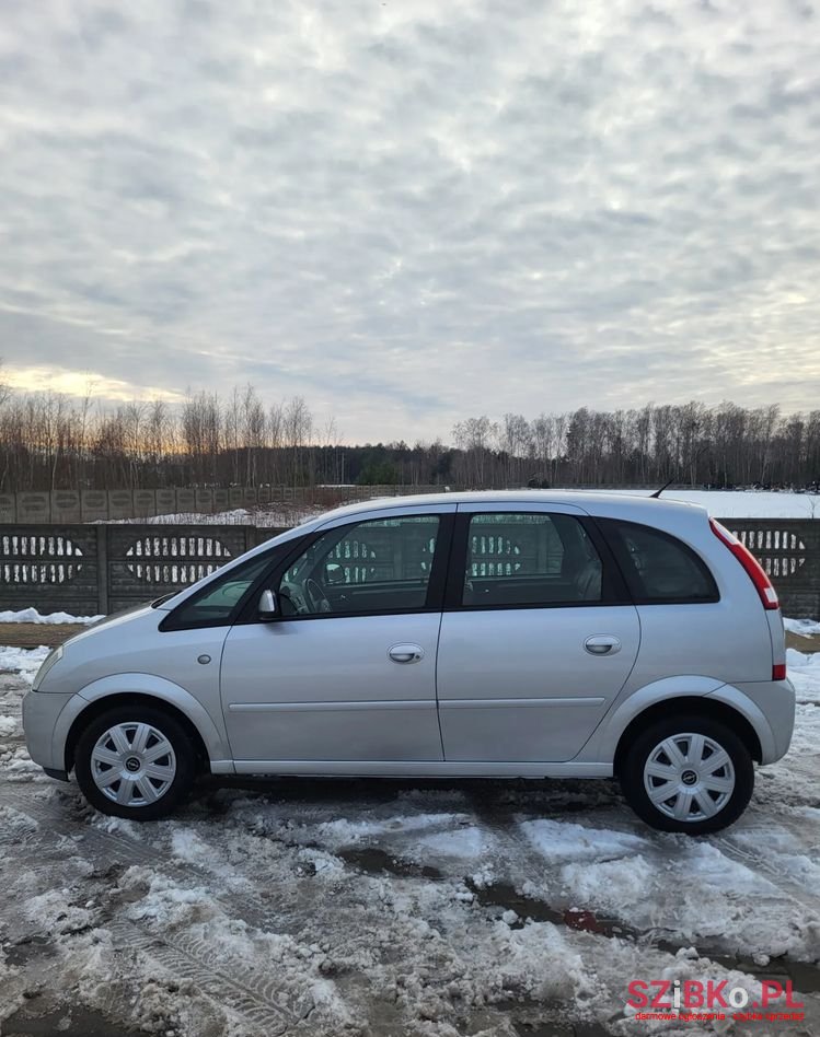 2005' Opel Meriva 1.8 16V Cosmo photo #5