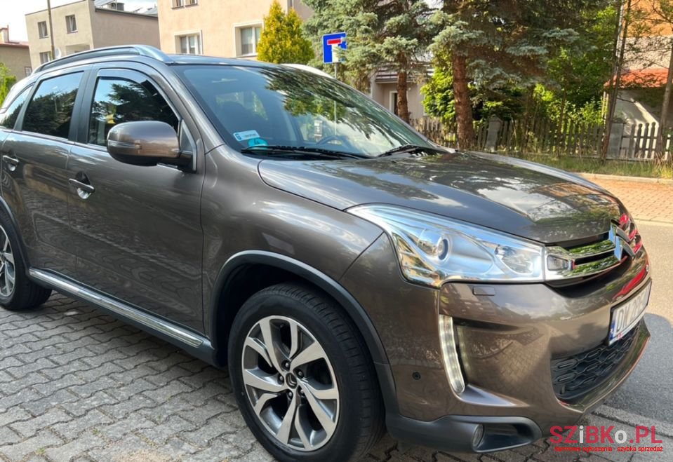 2013' Citroen C4 Aircross photo #4