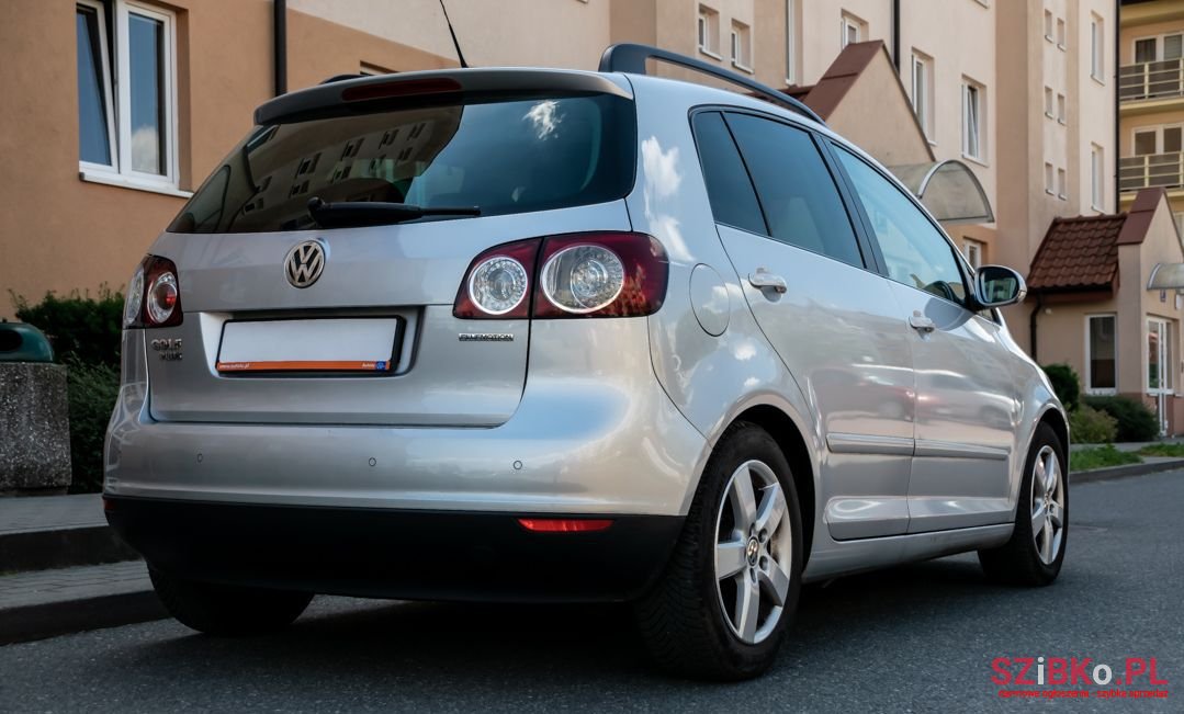 2008' Volkswagen Golf Plus photo #3