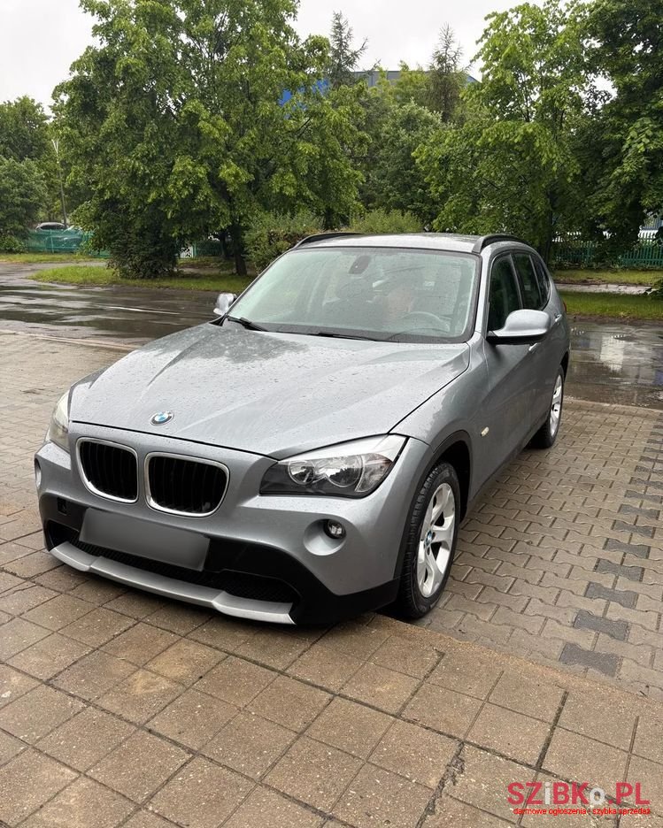 2011' BMW X1 Xdrive20D photo #2