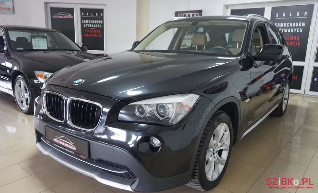 2011' BMW X1 photo #2