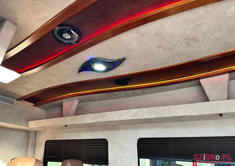 2020' Mercedes-Benz Sprinter photo #3