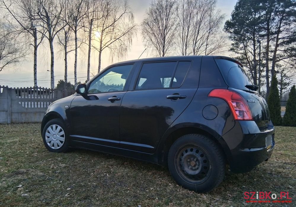 2009' Suzuki Swift photo #1