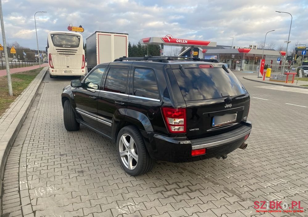 2005' Jeep Grand Cherokee photo #2