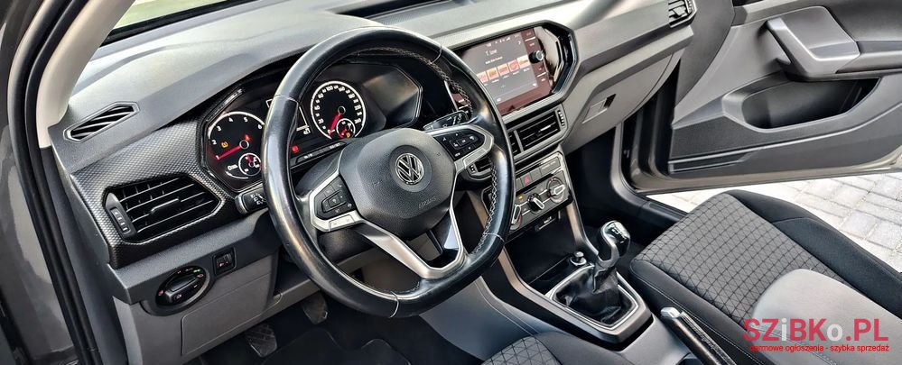 2019' Volkswagen T-Cross 1.0 Tsi Opf Active photo #4