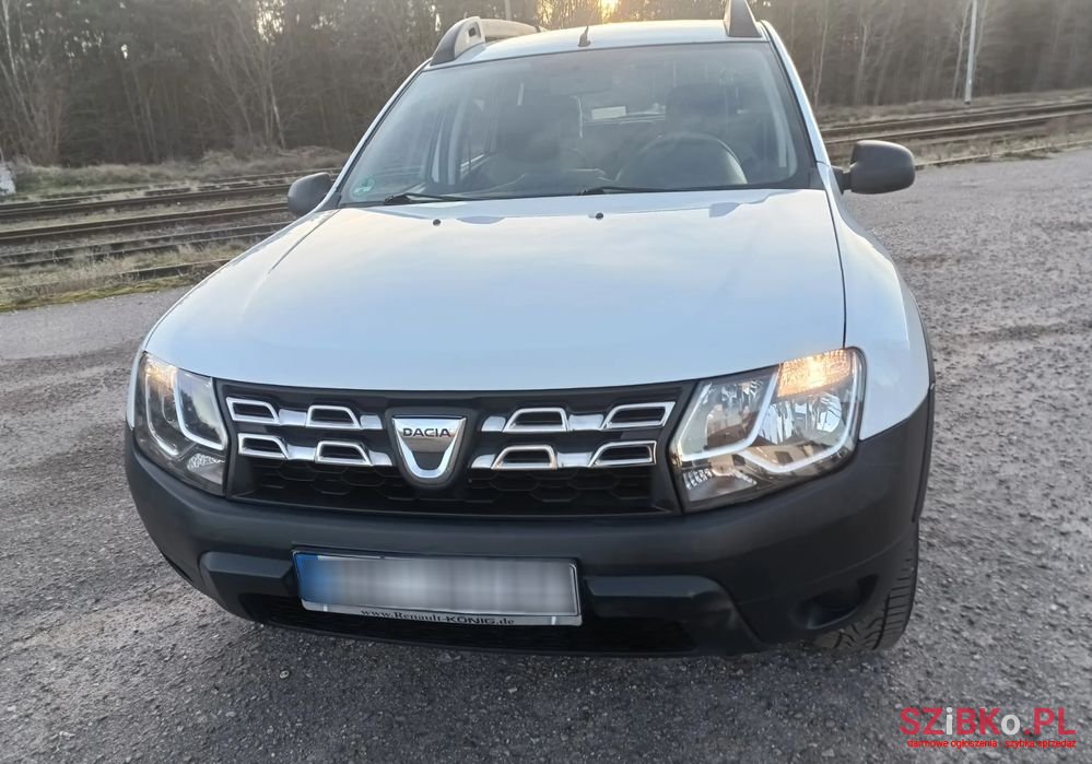 2014' Dacia Duster 1.6 16V 4X2 photo #2