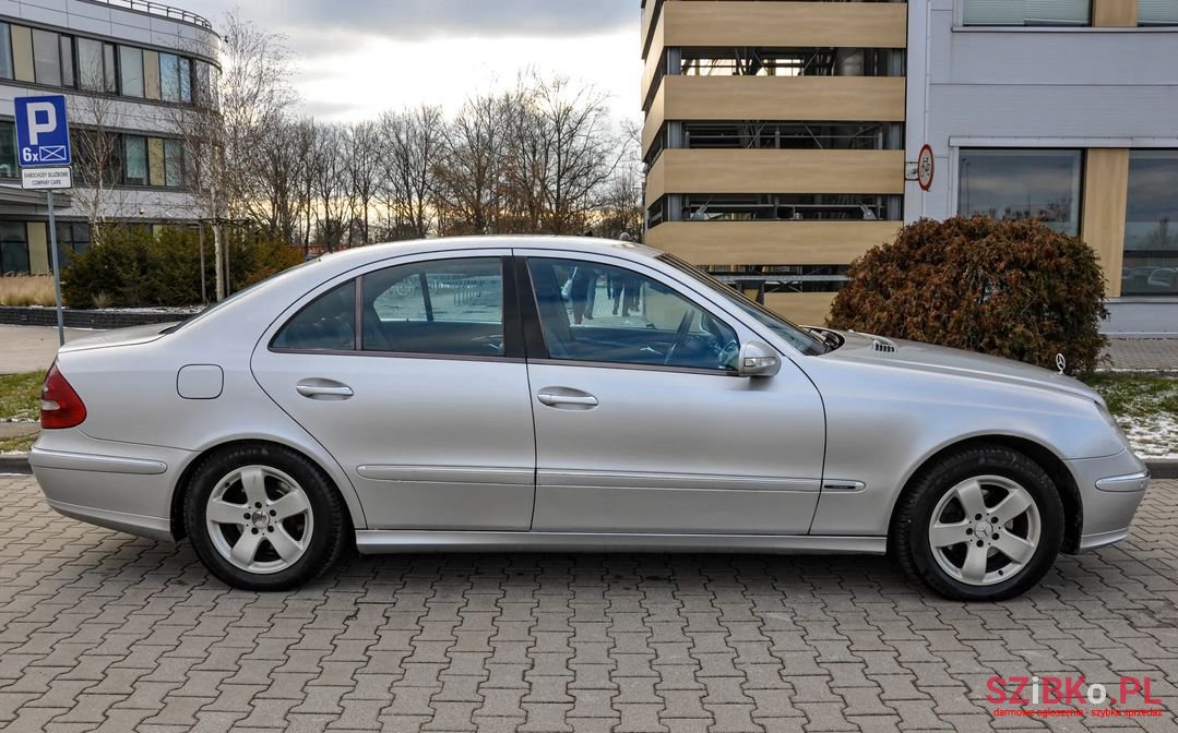 2003' Mercedes-Benz Klasa E photo #5