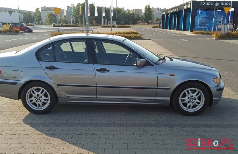 2004' BMW 3 Series 316I photo #4