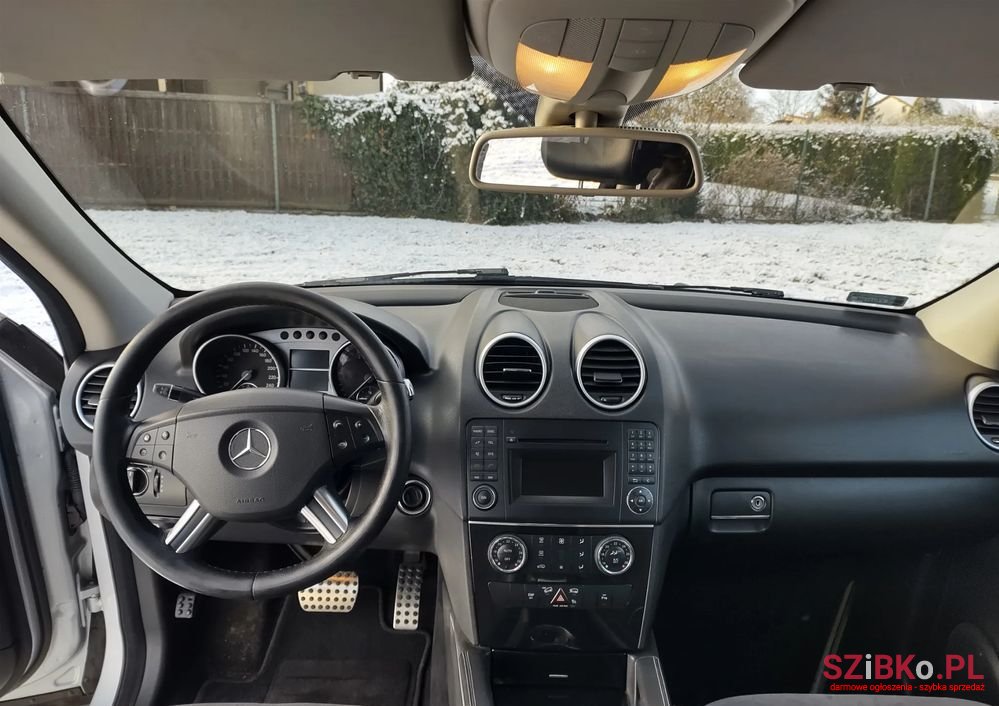 2007' Mercedes-Benz Ml photo #2