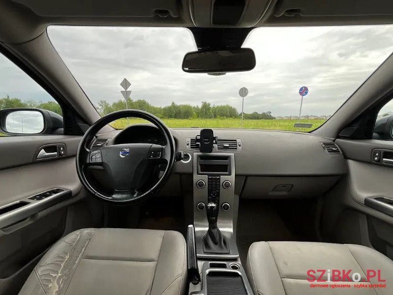 2009' Volvo V50 2.0D Momentum photo #5
