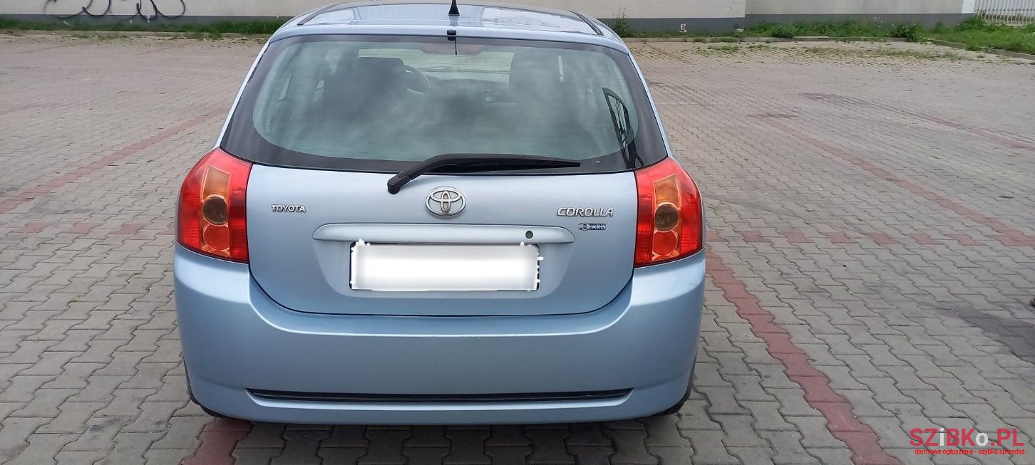 2004' Toyota Corolla photo #3
