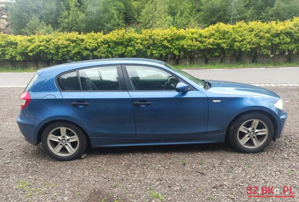 2007' BMW 1 Series 116I photo #3