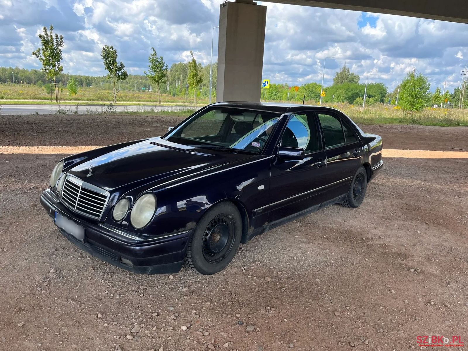 1996' Mercedes-Benz E-Class photo #1