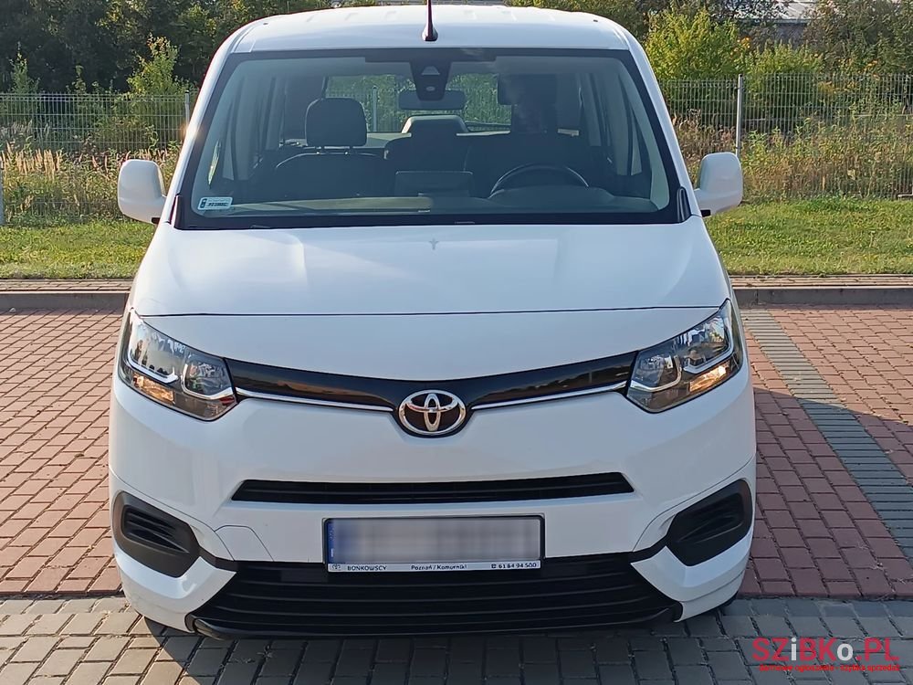 2021' Toyota ProAce City Verso photo #3