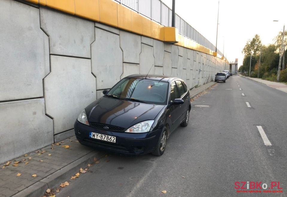 2004' Ford Focus photo #1