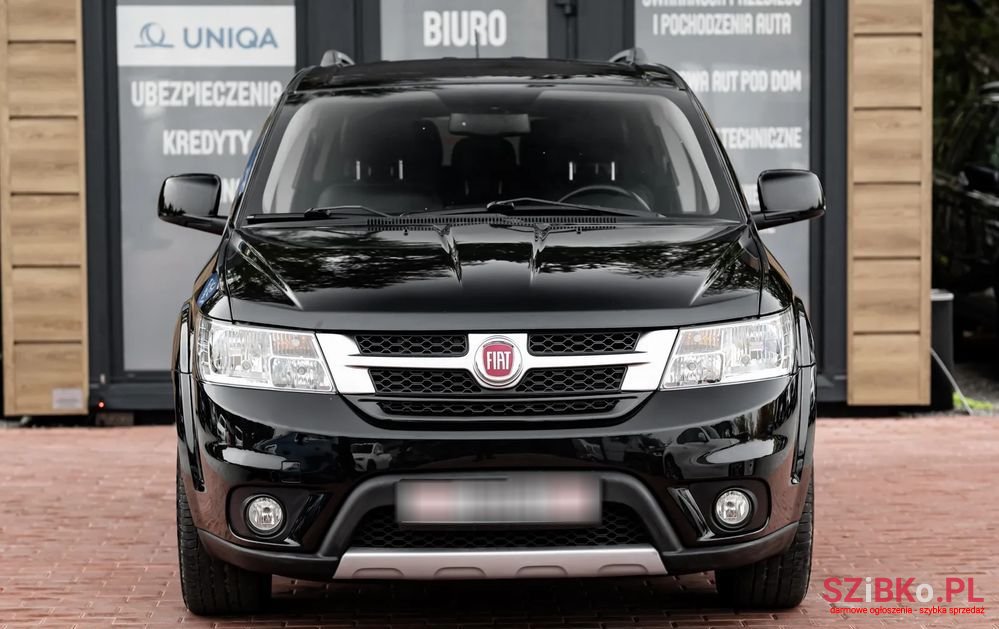2013' Fiat Freemont 3.6 V6 Urban photo #4
