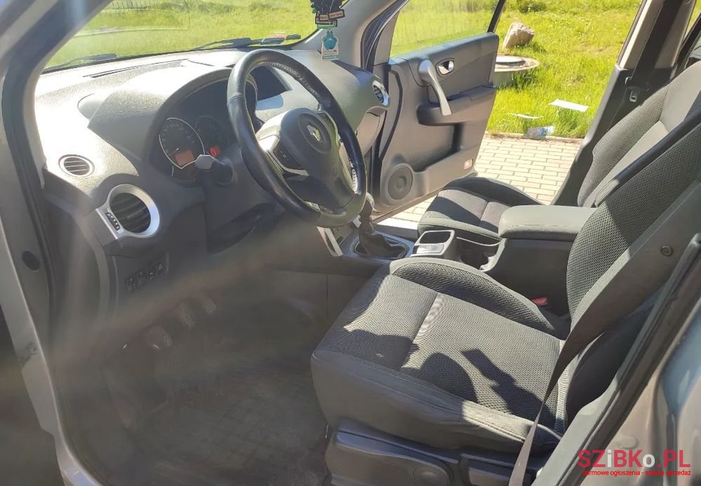 2009' Renault Koleos photo #2